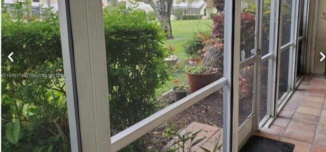 Building Photo - 717 S US Hwy 1