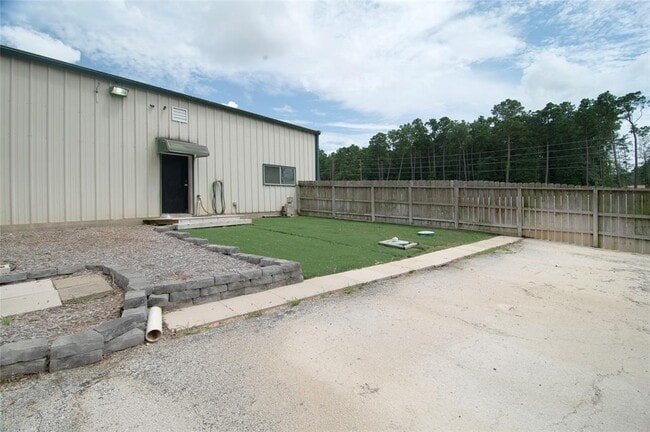 Building Photo - 10430 FM 1097