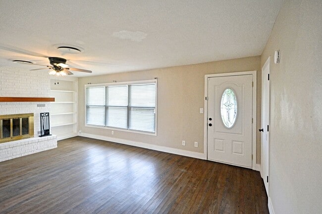 Building Photo - 671 W Merriweather St