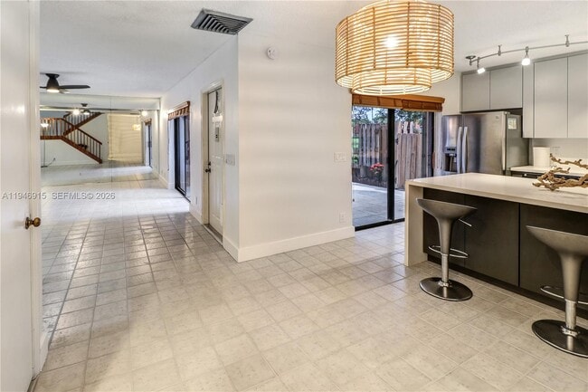 Building Photo - 9977 NW 6th Ct