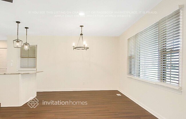 Building Photo - 232 Sandlewood Dr