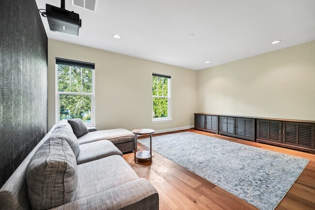 Building Photo - 11855 Camden Park Dr