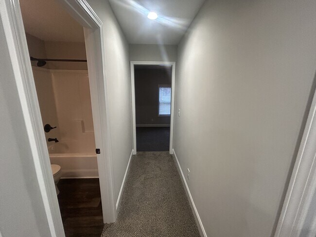 Building Photo - 1176 Elizabeth Ln