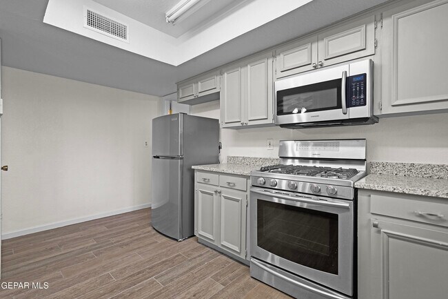 Building Photo - 7141 Gran Vida Dr