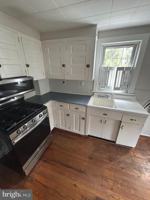 Building Photo - 74 S Main St