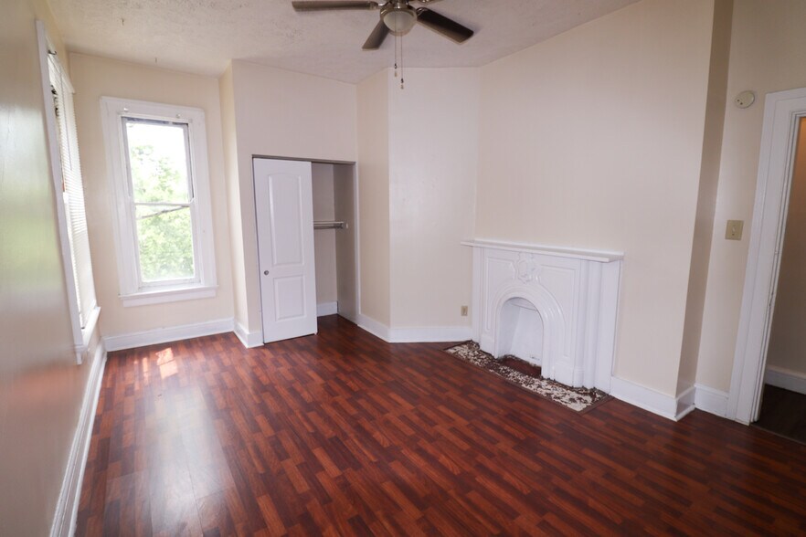 Building Photo - 2615 Eden Ave