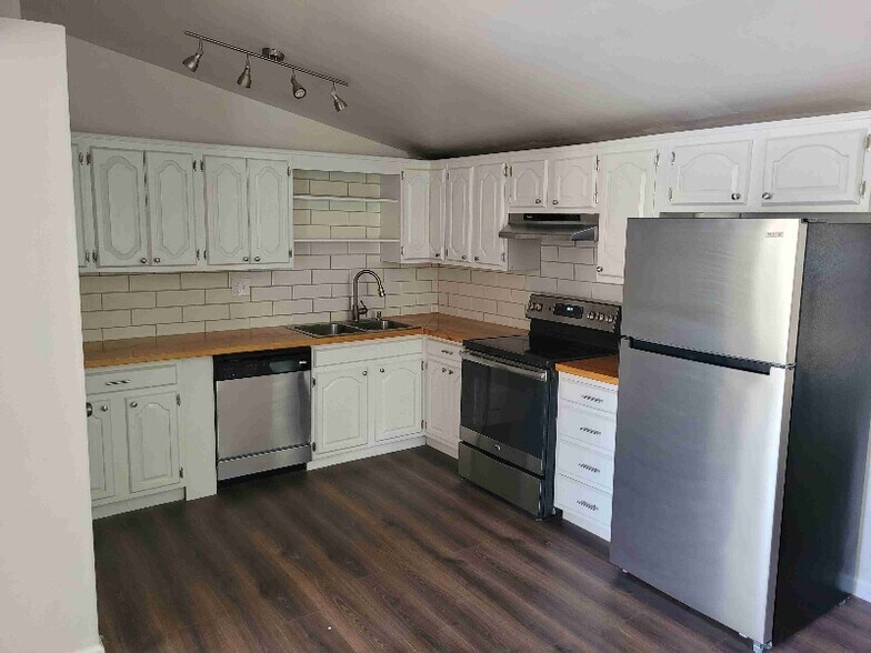 Building Photo - 1803 N 22nd St