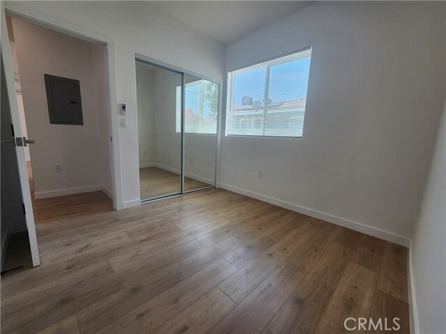 Building Photo - 10940 Oxnard St