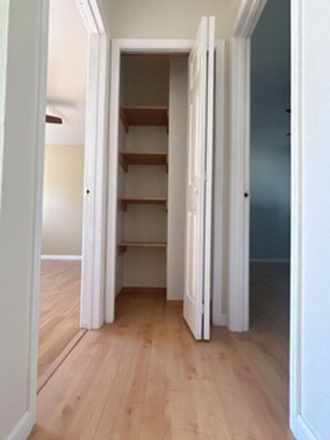 Building Photo - Spacious 4 bedroom Meridian Campus home wi...