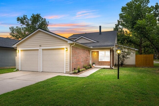 Primary Photo - 90 W High Oaks Cir