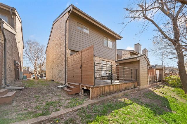 Building Photo - 2204 W Park Blvd