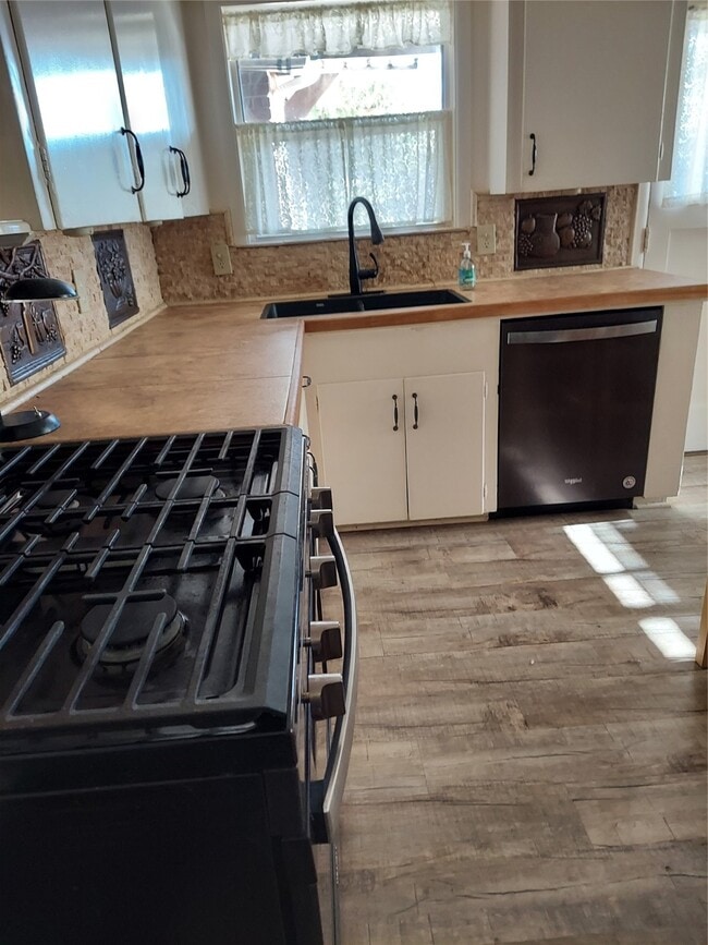 Building Photo - 2821 Eastgrove Ln