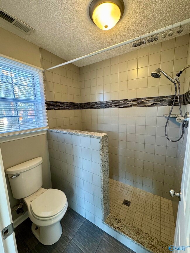 Building Photo - 17171 New Cut Rd