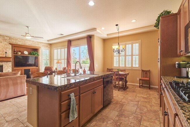 Building Photo - 43424 Bordeaux Dr