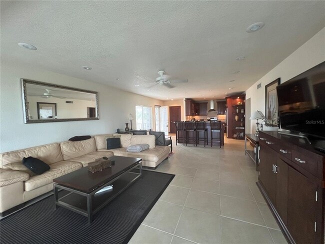 Building Photo - 3220 S Shore Dr