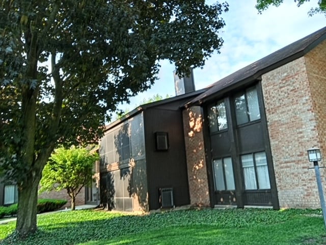 Building Photo - 710 Saint Andrews Ln