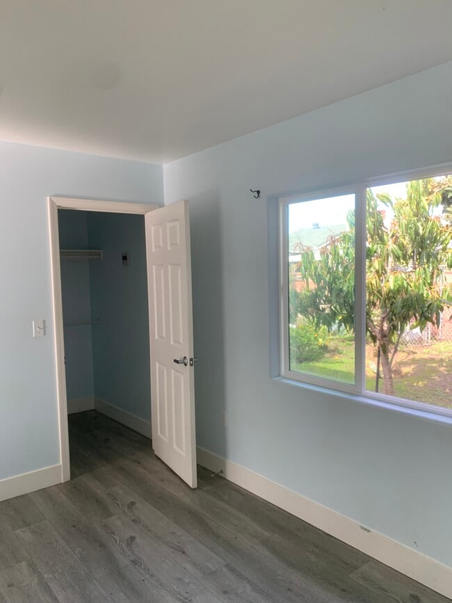 Building Photo - 1227 W 146th St