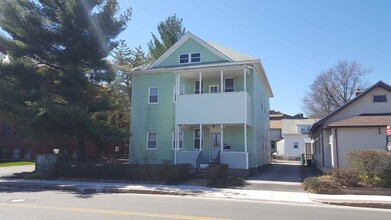 Building Photo - 331 Plantation St