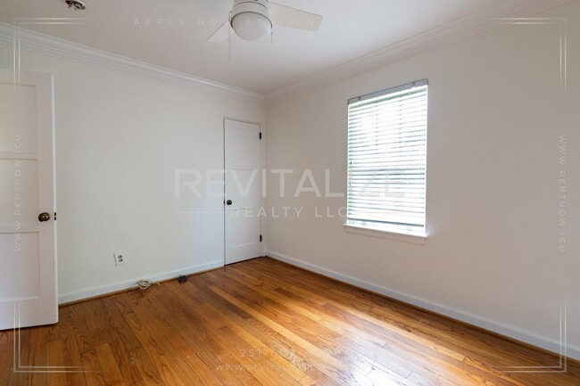 Building Photo - Beautiful 2 Bedroom/1 Bathroom in Springhi...