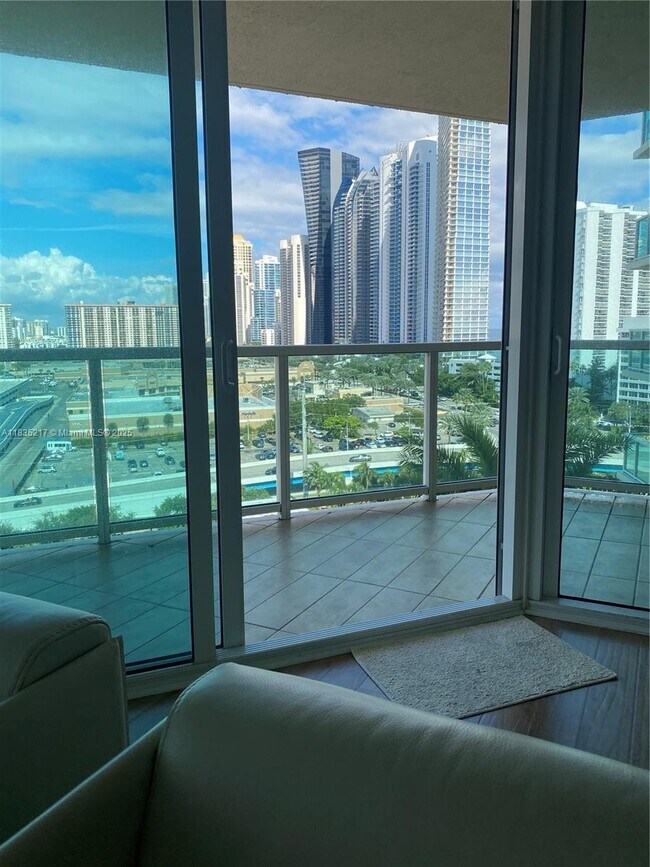 Building Photo - 150 Sunny Isles Blvd