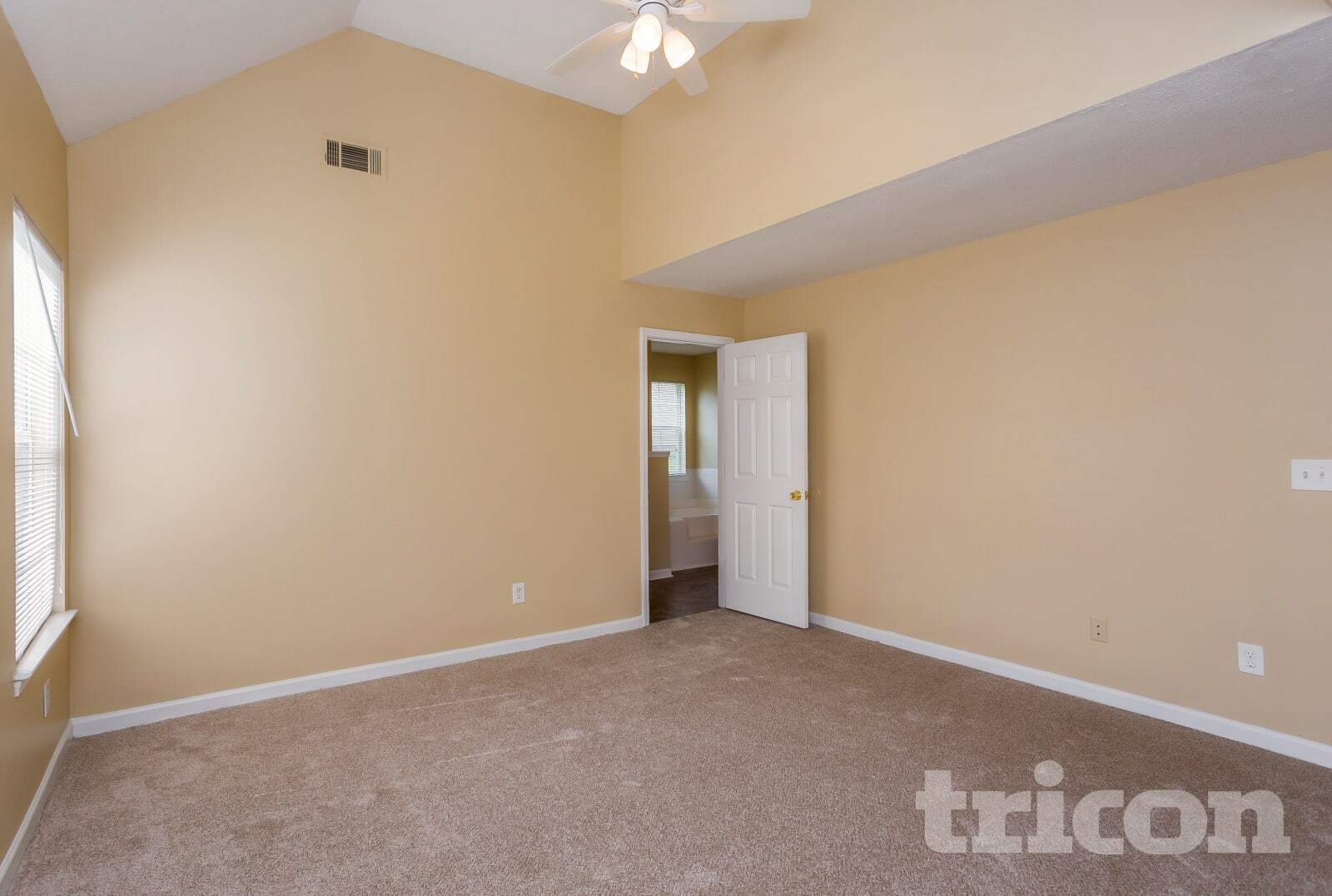 Building Photo - 1420 Spring Hill Run