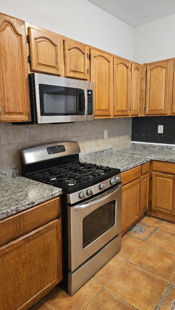 Building Photo - 130 N 53rd St