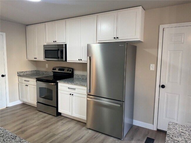 Building Photo - 501 Wideman Dr