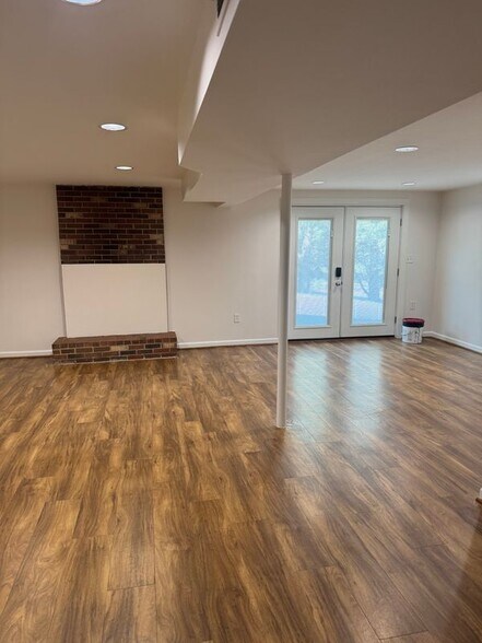 Building Photo - 6718 Chestnut Oak Ln