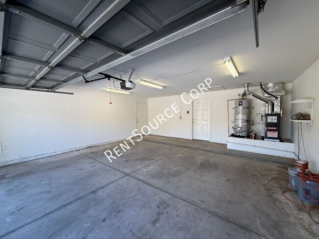 Building Photo - 3822 W Ave K 6