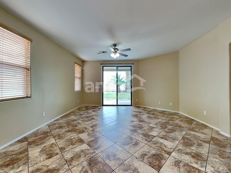 Building Photo - 7814 S 74th Ave