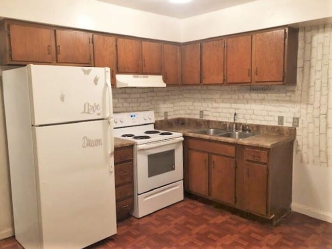 Building Photo - 2 BED DUPLEX