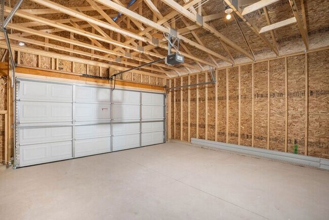 Building Photo - 4397 Soya Ave