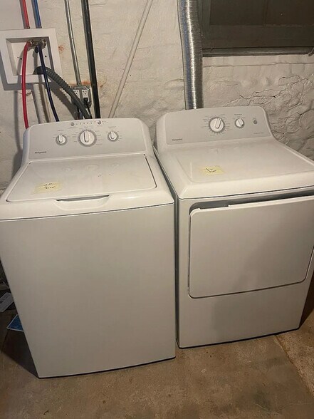 Building Photo - 36 Lincoln Pl