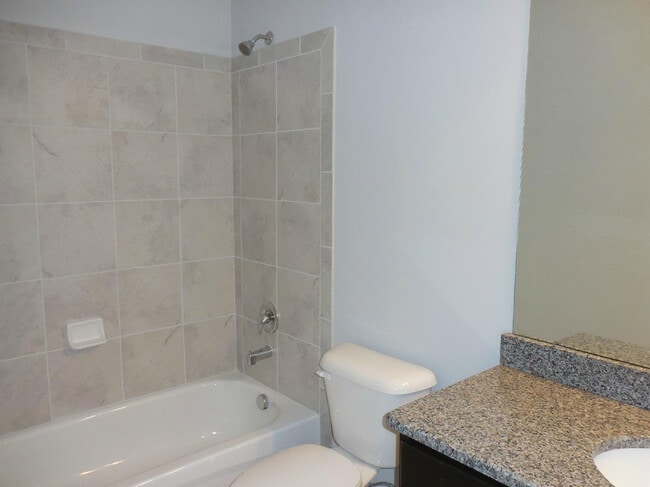 Building Photo - 5657 Arbor Chase Dr