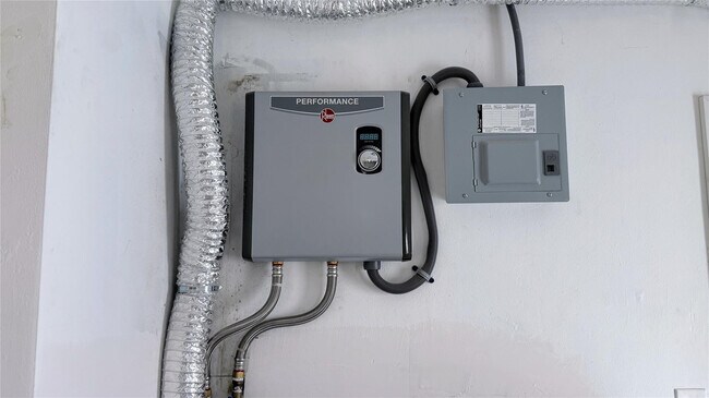 Building Photo - 433 NW 15th Way