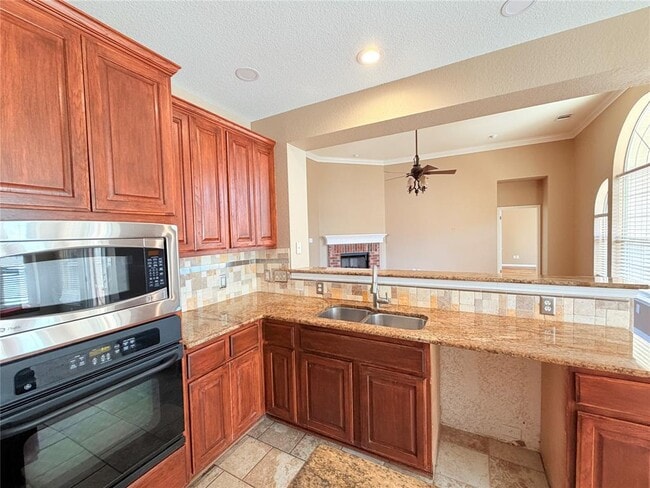 Building Photo - 3927 Blue Monster Cove