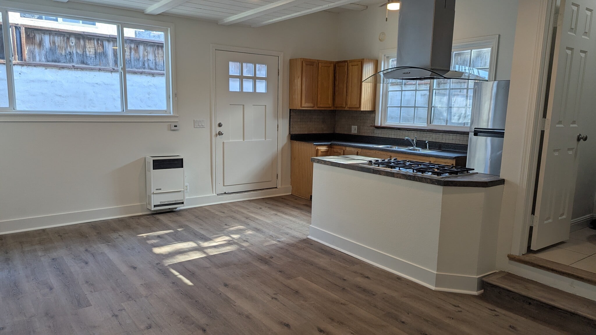 Building Photo - 392 West Center Ave