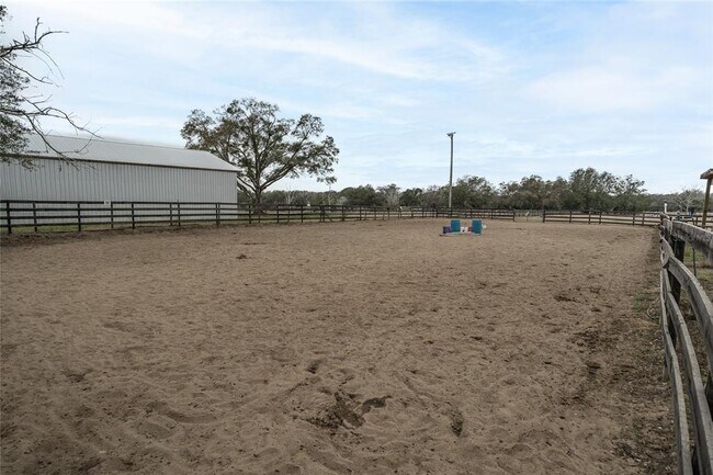 Building Photo - 8540 Boyt Rd