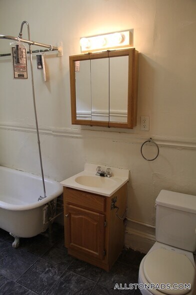 Building Photo - 1334 Commonwealth Ave