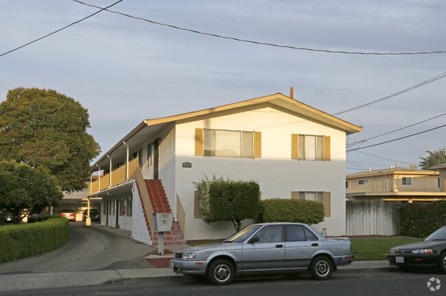 Primary Photo - 1622 Pomeroy Ave
