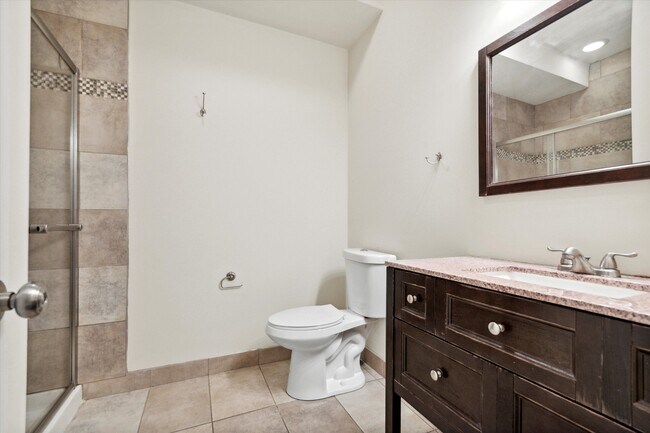 Building Photo - 1906 N 18th St