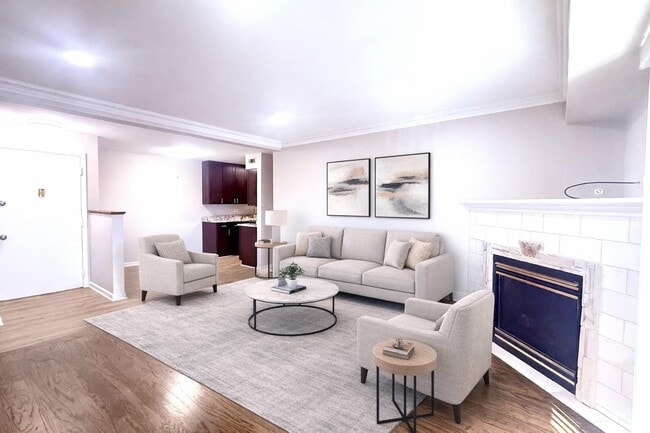 Building Photo - 1533 N Windsor Dr