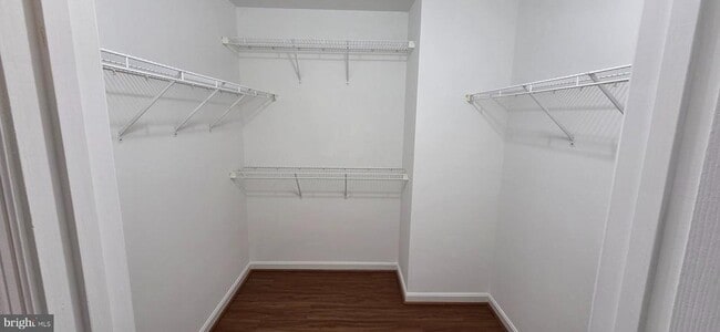 Building Photo - 20544 Blue Heron Terrace