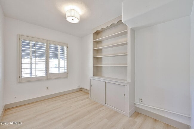 Building Photo - 63 W Windsor Ave