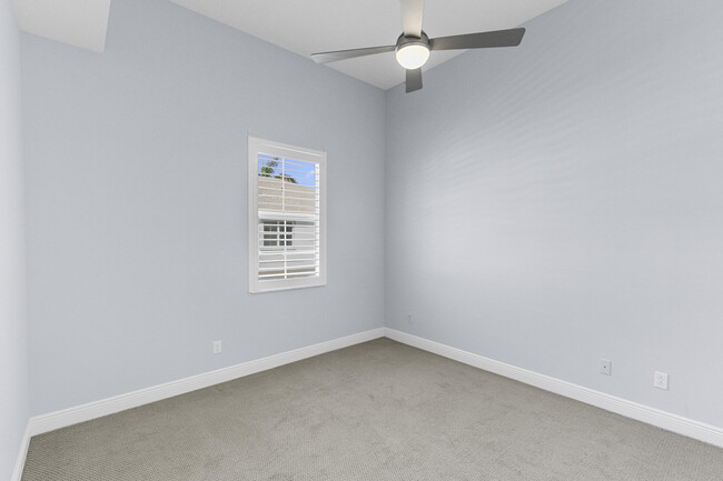 Building Photo - 3111 Waterside Cir