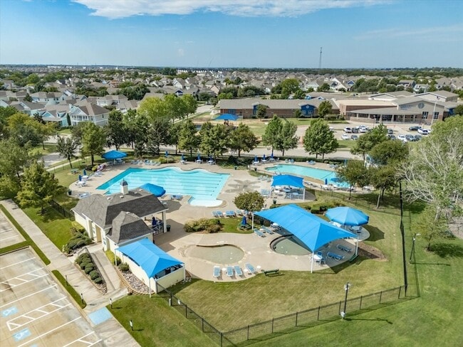 Building Photo - 5937 Revere Dr