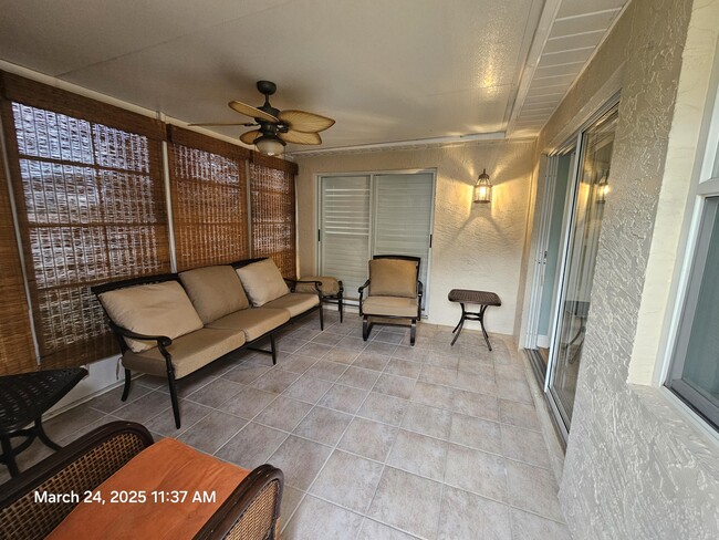 Building Photo - 4295 SE Brittney Cir