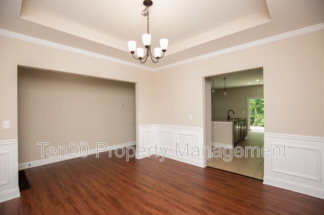 Building Photo - 4883 Wisteria Ln