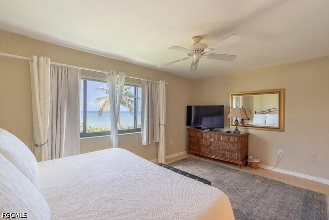 Building Photo - 10475 Gulf Shore Dr