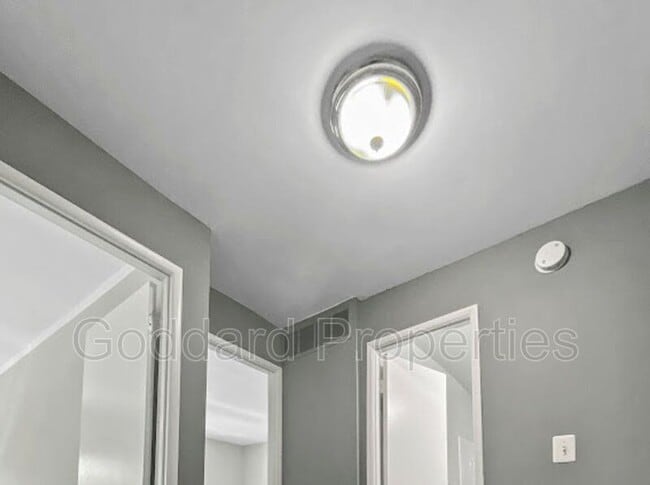 Building Photo - 479 Moores Mill Rd